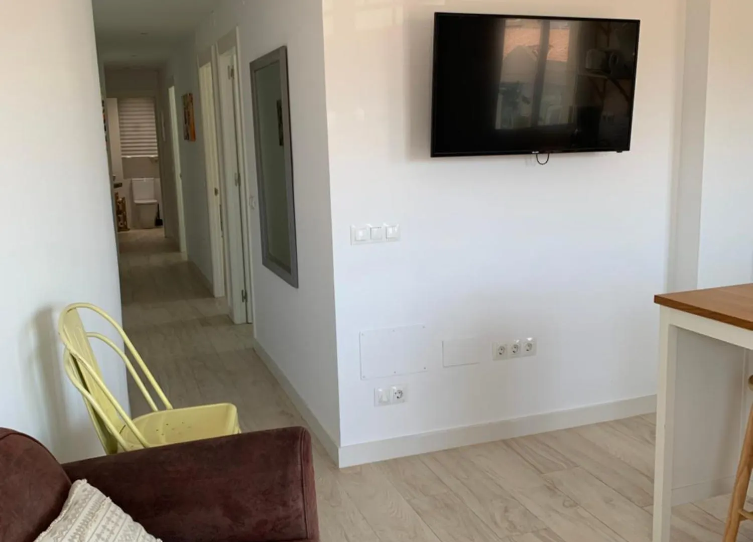 Malaga Cozy Terrace Apartment
