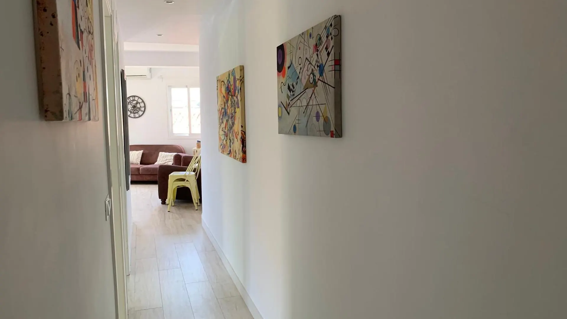 Malaga Cozy Terrace Apartment