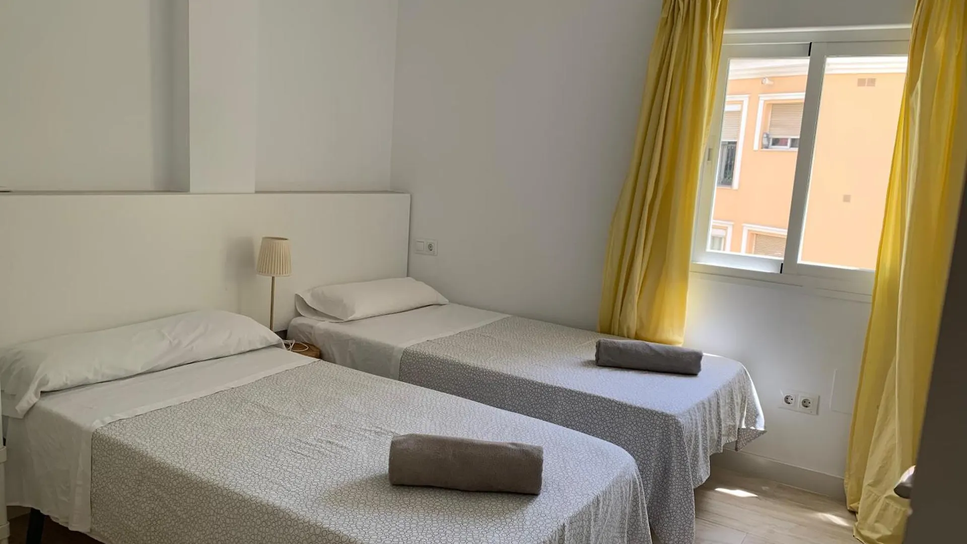Malaga Cozy Terrace Apartment 0*,
